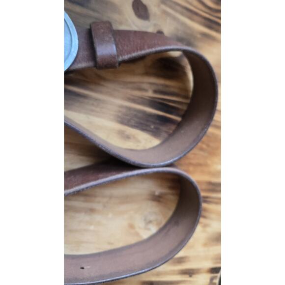 Novelty Belt Buckle On Leather 38" Belt Bottom's Up Open Here Quench Your Thirst - Picture 7 of 8